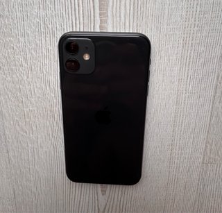 iPhone 11 (necesita pantalla)