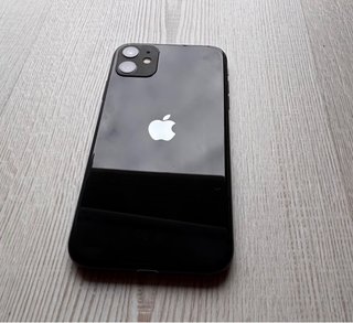 iPhone 11 (necesita pantalla)