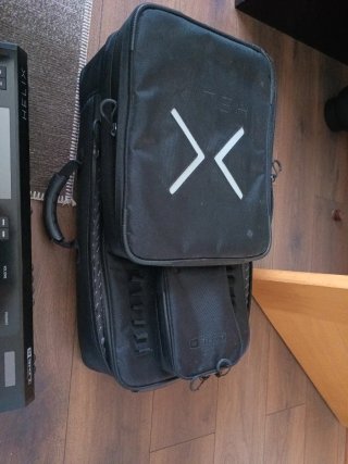 Line 6 Helix Floor + Mochila HX