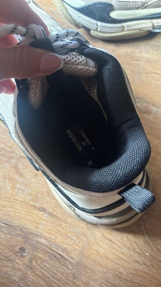 Balenciaga Triple S Beige/Negro Talla 36