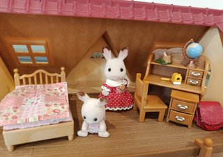 MEGA LOTE Sylvanian Families: Casa + 4 Sets Extra