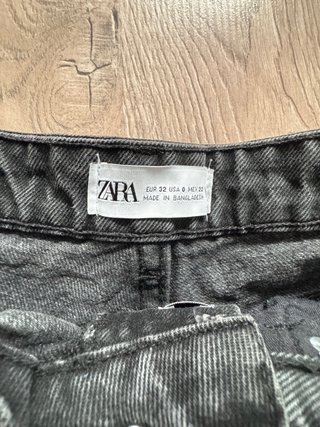 Shorts vaqueros negros Zara