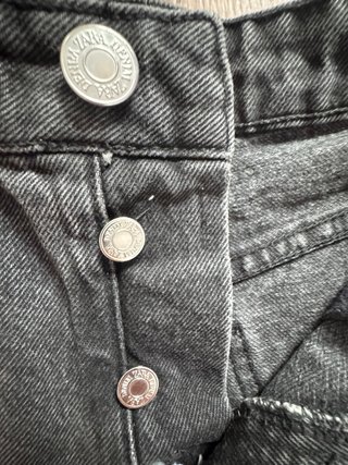 Shorts vaqueros negros Zara