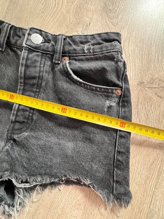 Shorts vaqueros negros Zara