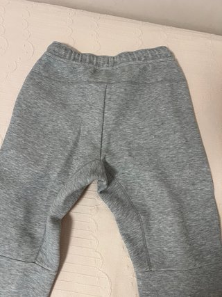 Pantalón chándal Nike Tech Gris