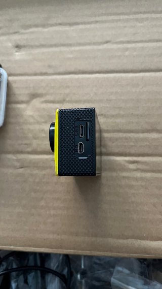 Cámara de Acción con más de 50 accesorios.