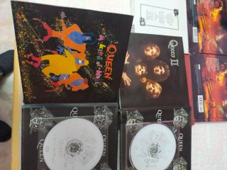 7 CD di Queen Nuovi