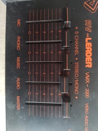 Mezclador AV-LEADER VMX-2000 Vintage