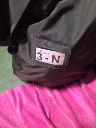 Ropa militar y accesorios