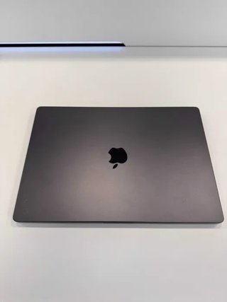 MacBook Pro 16 M4 Pro Space Gray