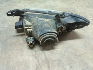 Faro Delantero Derecho Montero V60