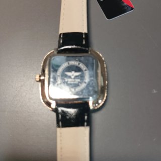 Reloj Nuevo marca Techno Time Mujer Dorado y Blanc