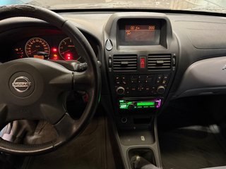 Nissan Almera 2006