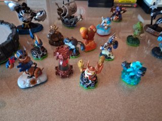Figuras Skylanders Variadas todas 40€