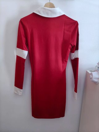 Vestito sportivo Adidas rosso e bianco