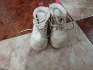 Botas niña talla 24 blancas