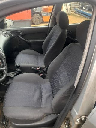 Ford Focus 2000