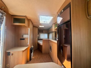 Caravana Burstner Averso 465 TS