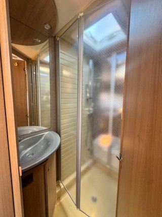 Caravana Burstner Averso 465 TS