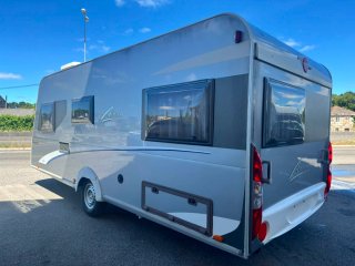 Caravana Burstner Averso 465 TS