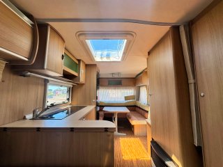 Caravana Burstner Averso 465 TS