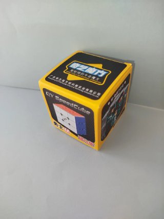 Cubo Mágico QiYi Warrior M
