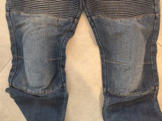 Pantalones vaqueros moto hombre. Talla 46.