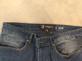 Pantalones vaqueros moto hombre. Talla 46.