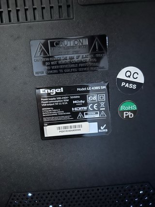Smart TV Engel LE 4385 SM 43”