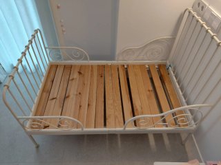 Cama infantil blanca forja ikea