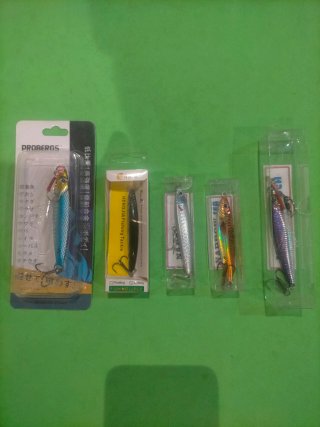 5 señuelos de pesca Jigging.