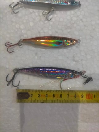 5 señuelos de pesca Jigging.