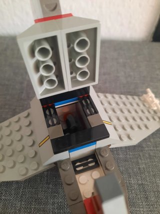 Lego Star Wars 4477 T-16 Skyhopper.