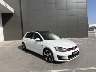 Volkswagen Golf GTI PERFORMANCE PINTURA ORIGINAL!