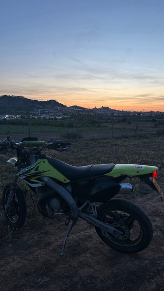 Hispania Ryz 49cc Supermotard . vendo o cambio