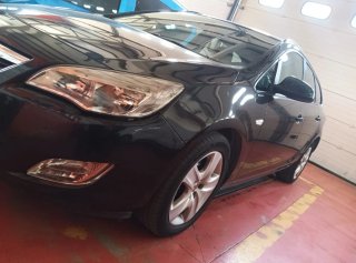 Opel Astra 2011