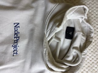 Sudadera NudeProject