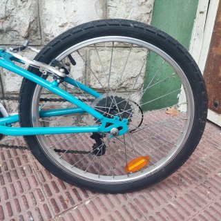 Bicicleta infantil B'TWIN azul 6-10 años
