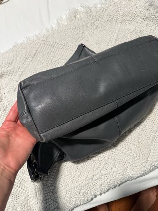 Bolso Givenchy de cuero gris