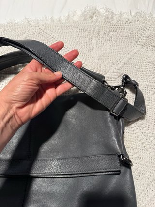 Bolso Givenchy de cuero gris