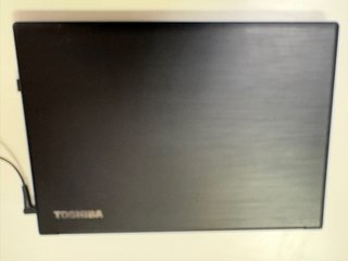Portátil Toshiba con cámara web+raton lenovo