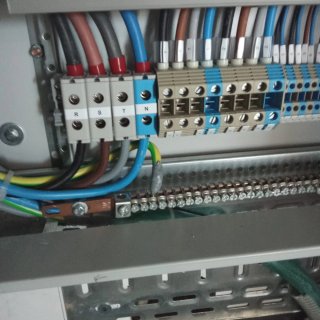 Servicios eléctricos completos: Instalación y repa