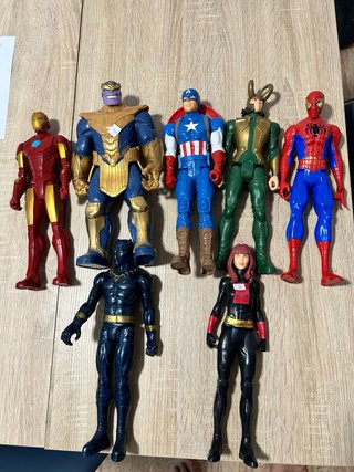 Muñecos Marvel: Thanos, Loki, Spiderman, etc.