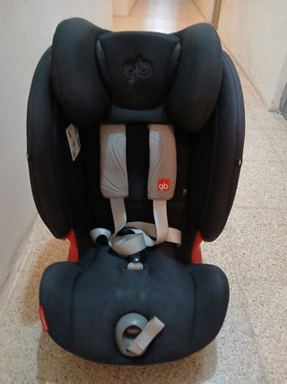 Silla de coche gb negra