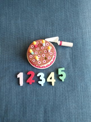 Tarta de juguete Playtive con números