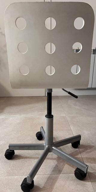 Silla de estudio infantil blanca