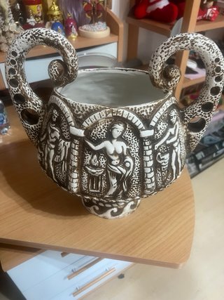 Vaso antico in ceramica