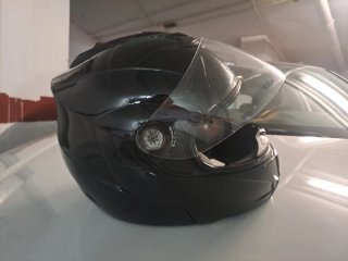 Casco de moto SHIRO y funda LS2