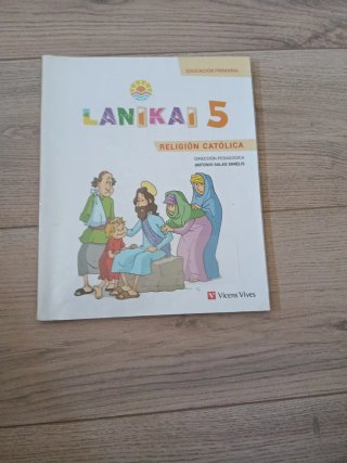 Lanikai, 5 Educación Primaria religión católica