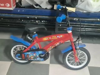 Bicicleta Paw Patrol Roja